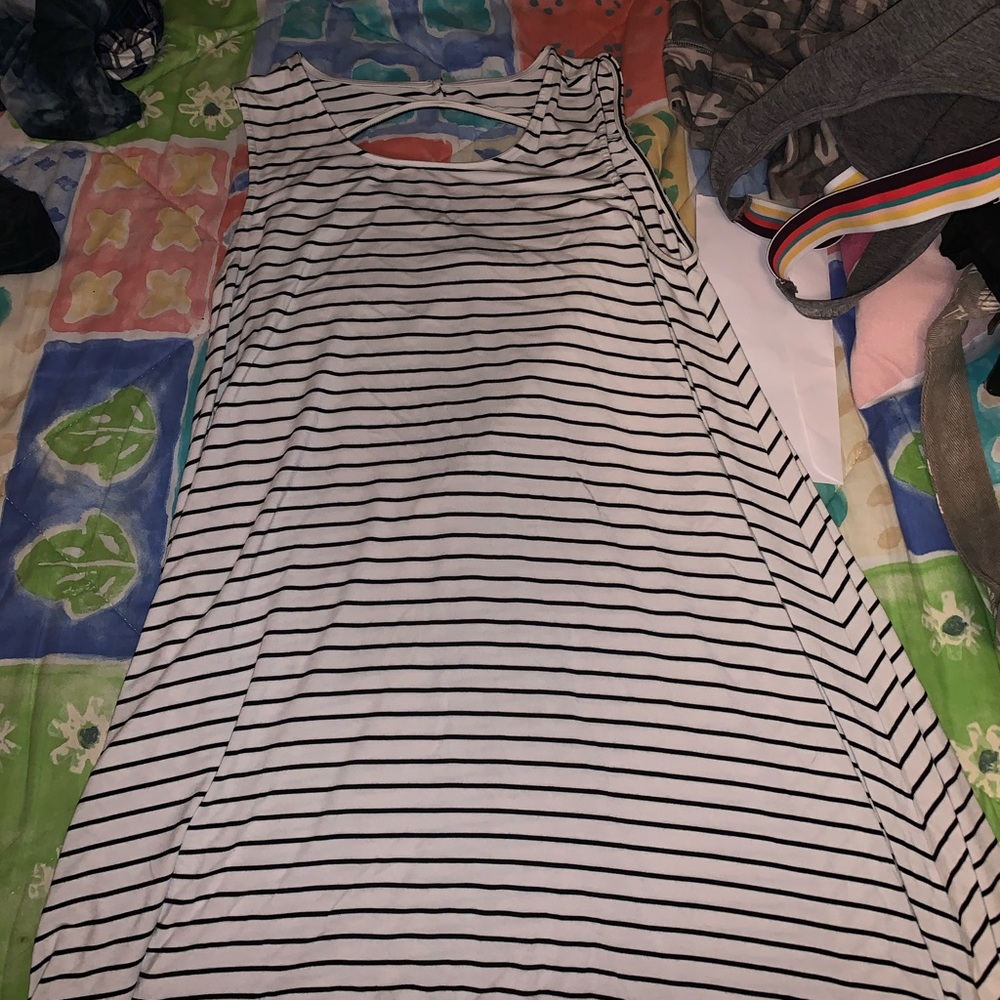 Gap - Picture 4 of 7